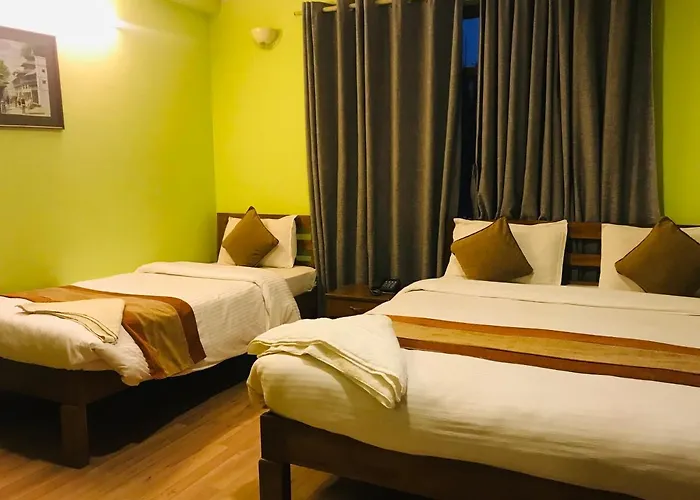 Hotel Lotus Garden 3*