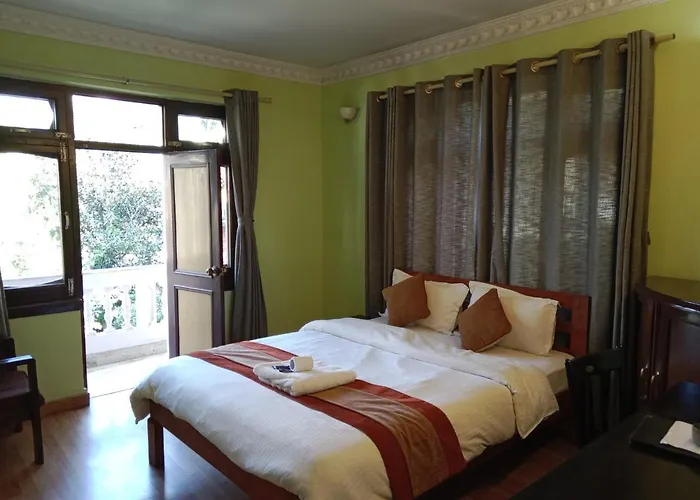 Lotus Garden 3*