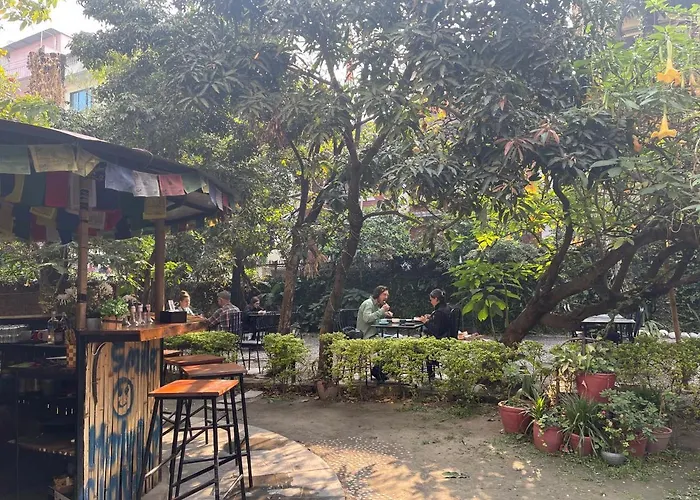 Hotel Lotus Garden 3*